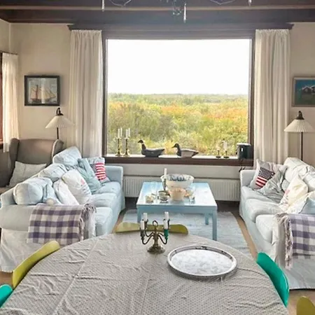 Seaside Serenity - By Traum