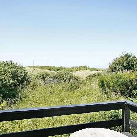 8 Person In * Skagen
