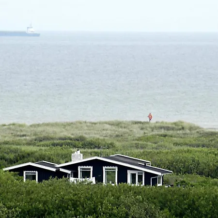 Seaside Serenity - By Traum