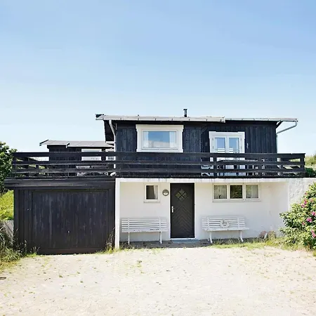 4 Star In *